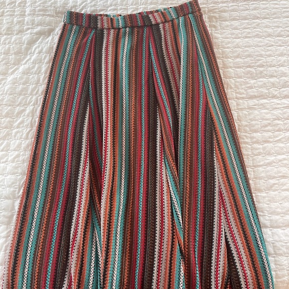 Zara Midi skirt . - Picture 4 of 4